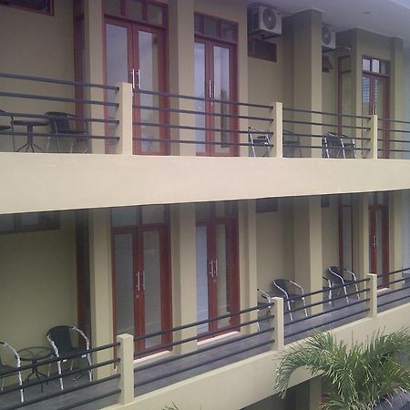 Makassar Breeze Place Residence Exterior photo