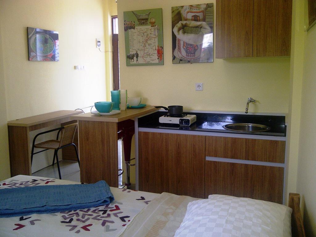 Makassar Breeze Place Residence Room photo