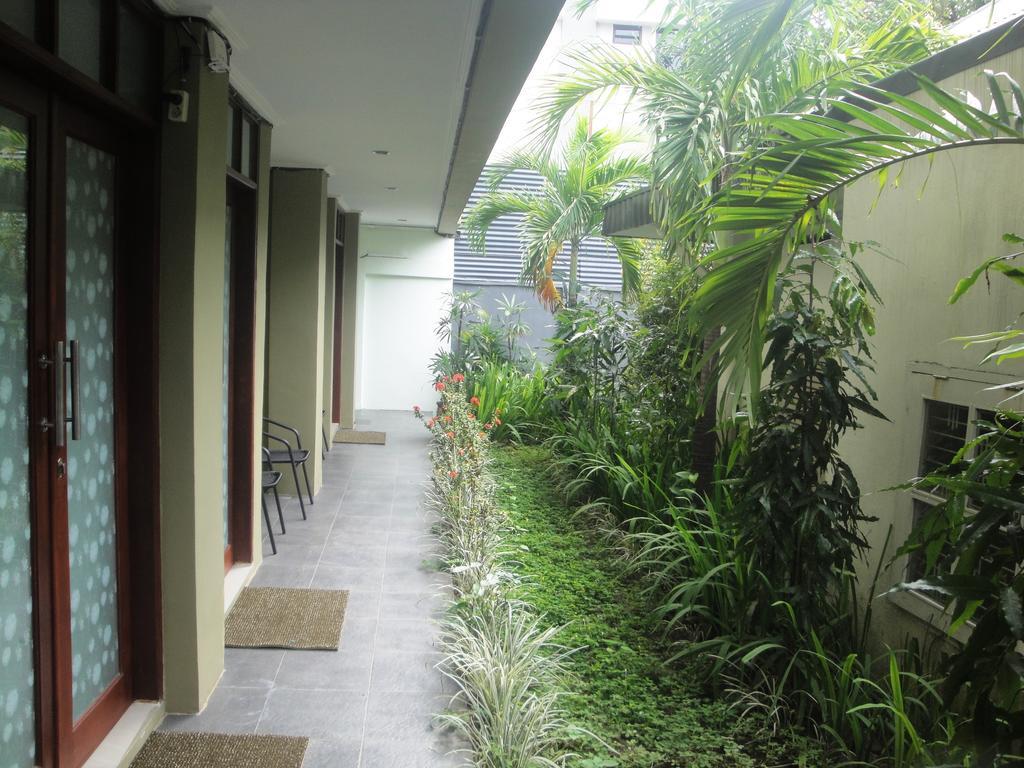 Makassar Breeze Place Residence Exterior photo