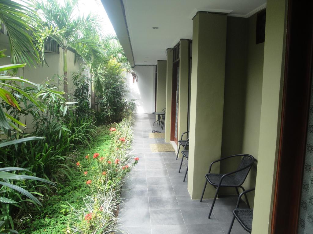 Makassar Breeze Place Residence Exterior photo