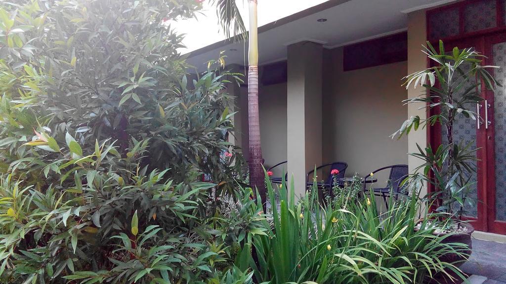 Makassar Breeze Place Residence Exterior photo